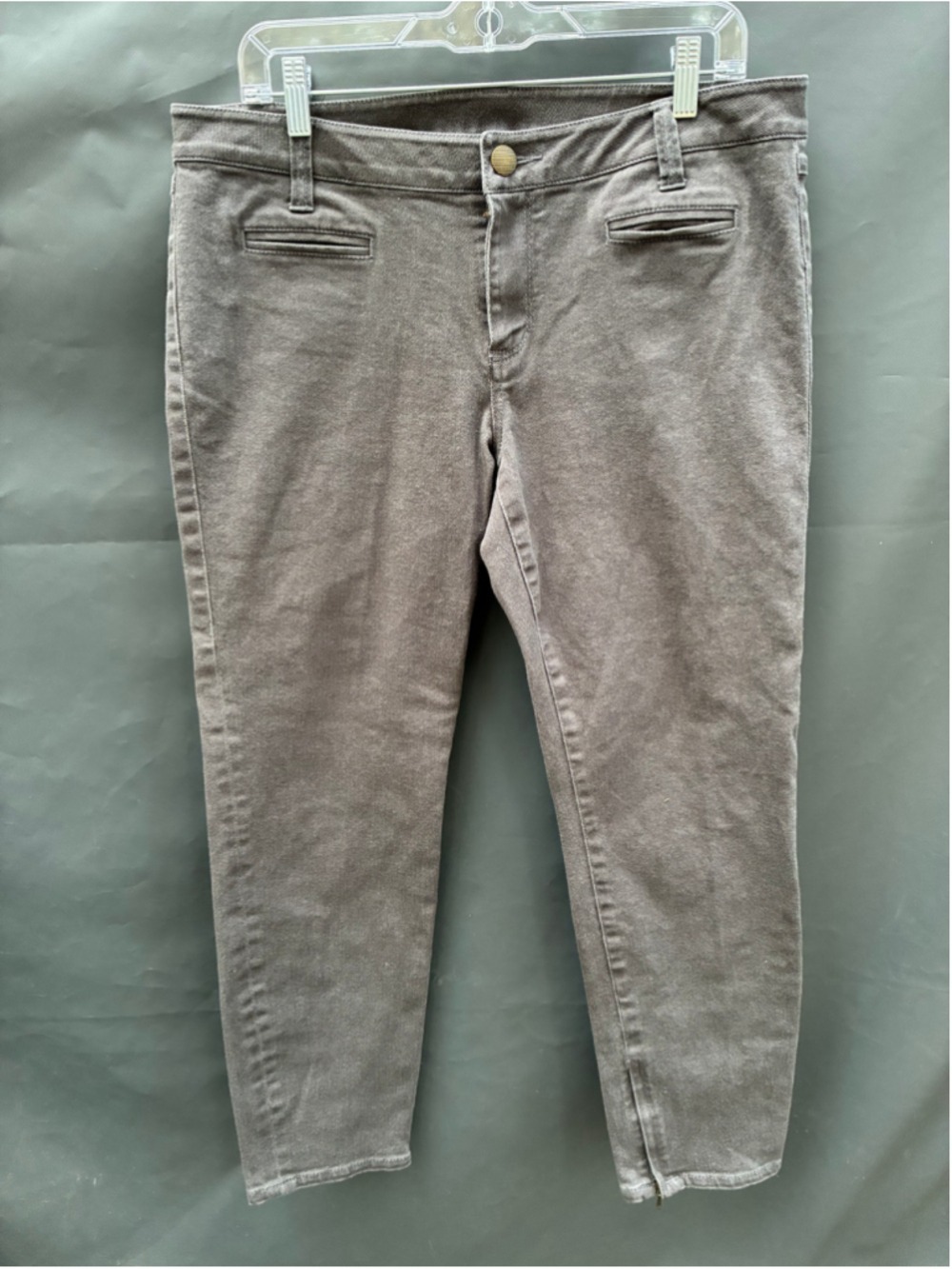 Cabi Jeans Ankle Cropped Pants Grey with zippers Size 14 - Picture 2 of 8